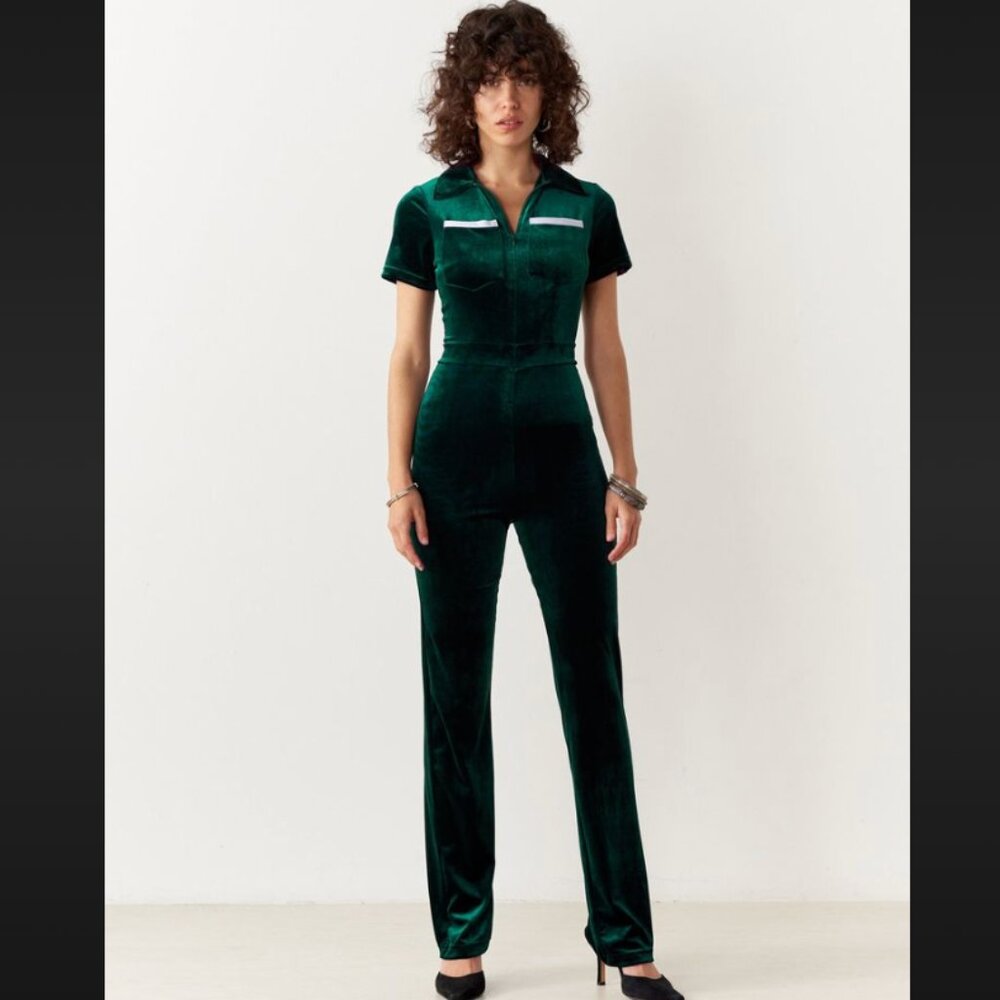 Peachy Den Emerald Velvet Jumpsuit
